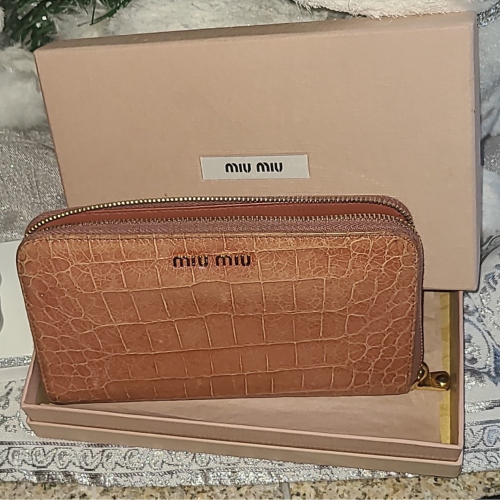 Miu Miu Zip Around Wallet Croc Embossed Leather V… - image 1